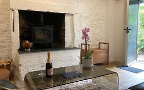 Beautifully Renovated Self-Contained Farm Cottage - Close To Beaches, North Berwick And The Golf Coast
