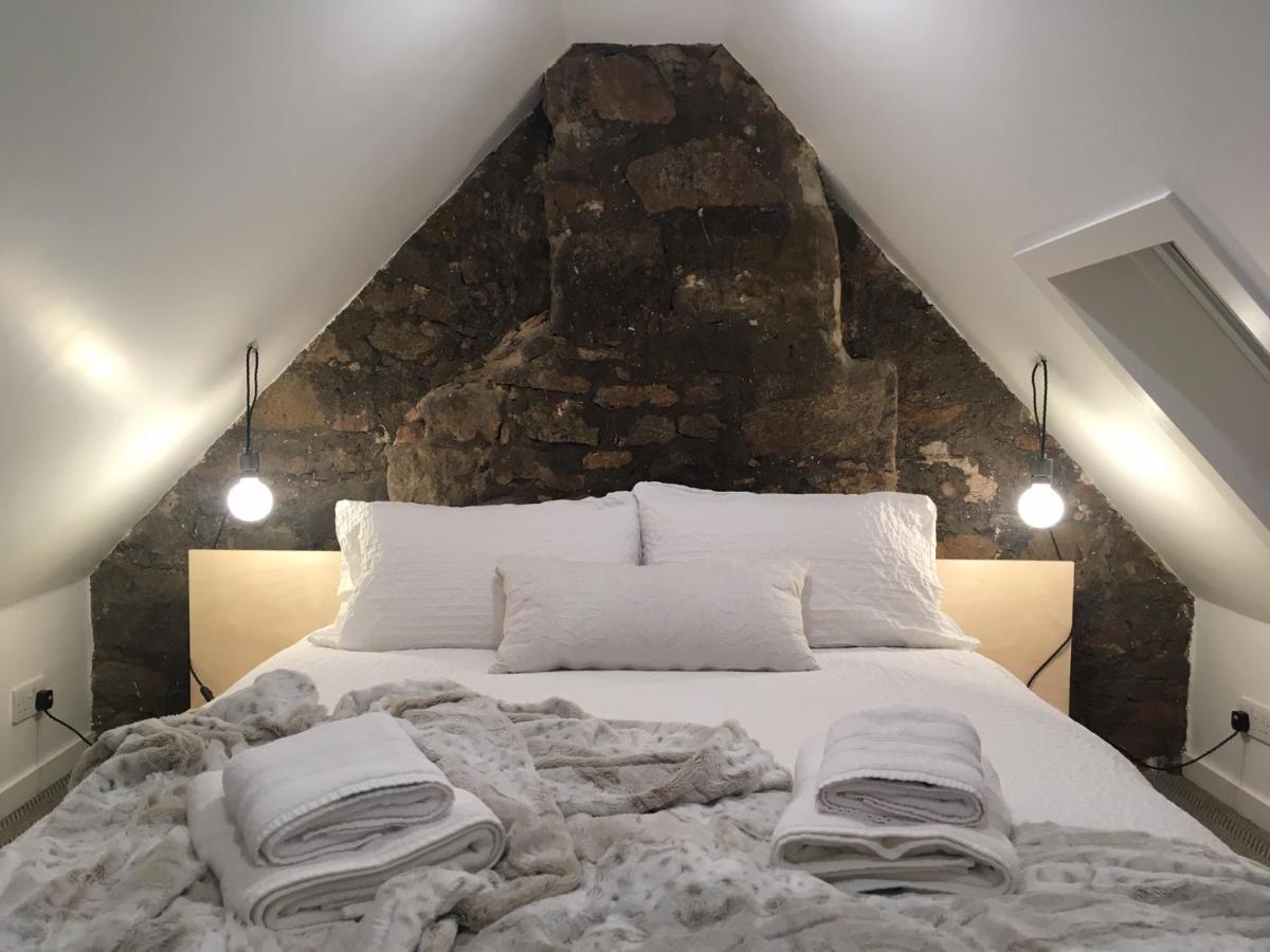 Rustic Farm Cottage: Coastal Retreat Near North Berwick Exterior photo